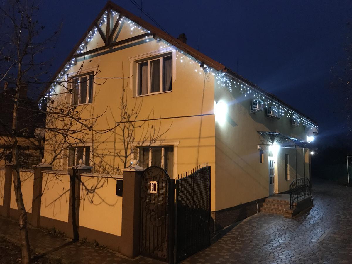 Міні Готель Вілла Вікторія Berehowe Exterior foto
