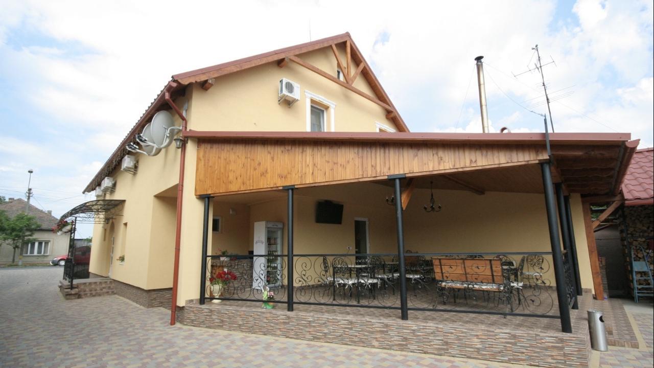 Міні Готель Вілла Вікторія Berehowe Exterior foto